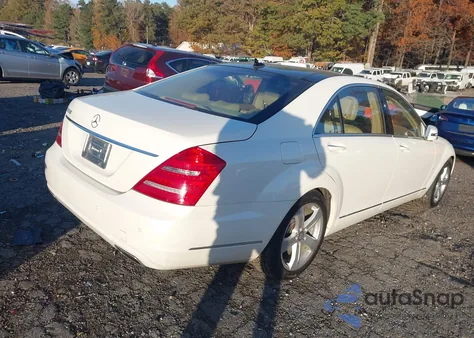 2010 Mercedes-Benz S 550 from USA, damaged, VIN WDDNG7BBXAA297627